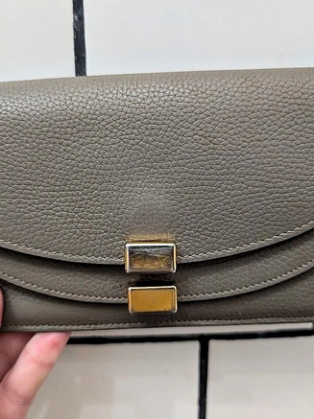 Chloe Georgia Double Flap Wallet In Taupe